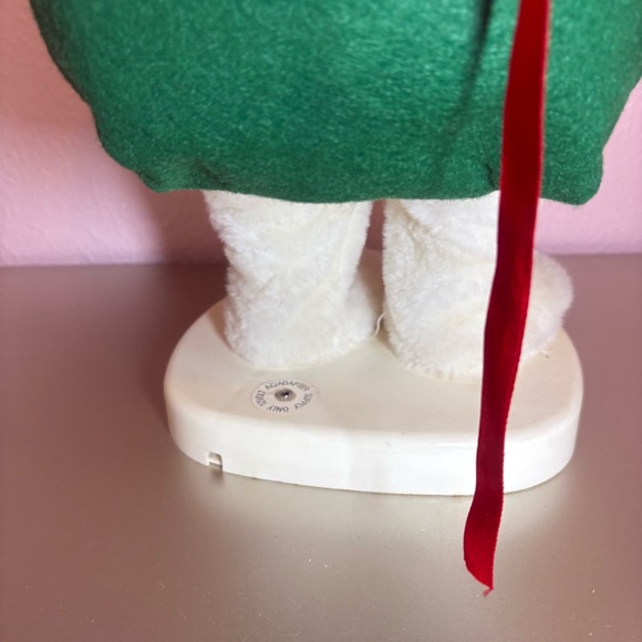 90s vintage Santas Best Peanuts Snoopy as the Flying Ace animated holiday figure - Picture 9 of 10